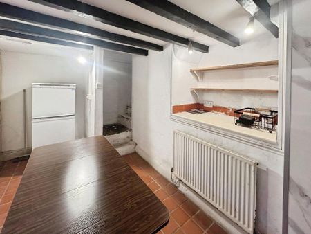 2 bedroom terraced house to rent - Photo 2