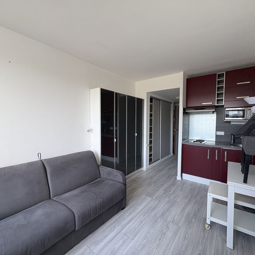Joli studio meublé Puteaux (92800) - Photo 1