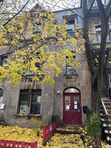 Montréal (Le Plateau-Mont-Royal) (Le Plateau-Mont-Royal) - Photo 2