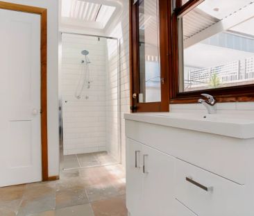 2 Bed, 1 Bath - Photo 6