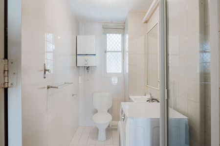 Convenient City Lifestyle in a Prime Location - Photo 3