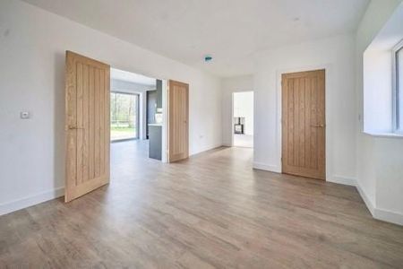 3 bedroom bungalow to rent - Photo 3