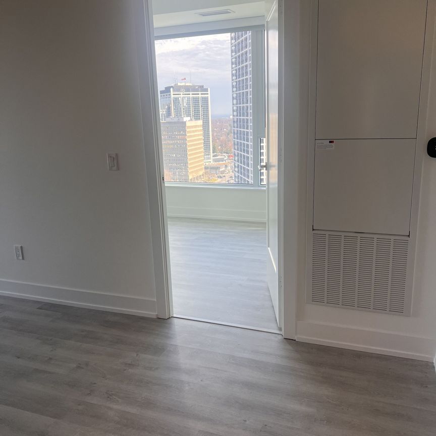 For Lease - 60 Central Park Roadway N/A Unit# 1904, Toronto, Ontario - Photo 1
