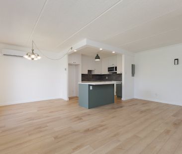 350 Rue Querbes, apt. 303 - Photo 1