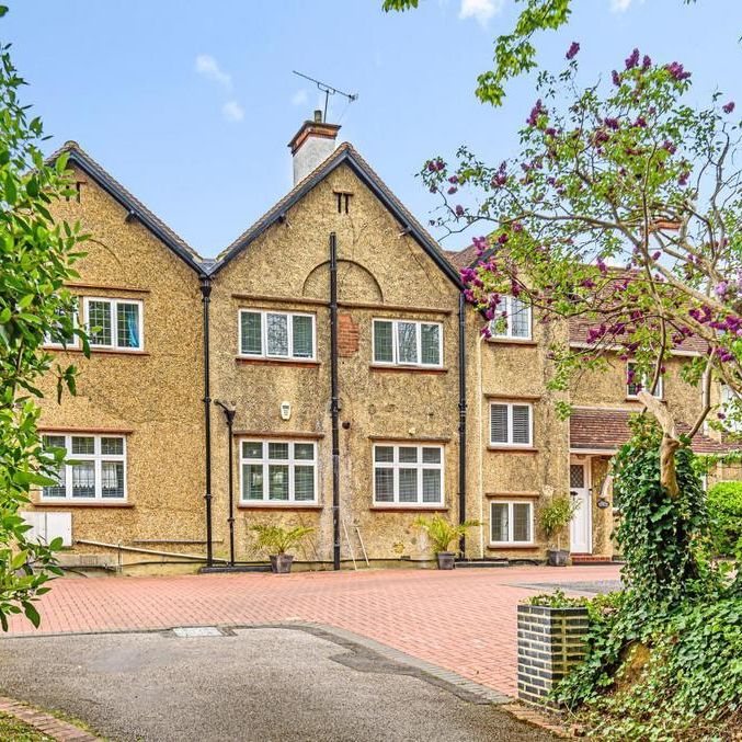 5 bedroom detached house to rent - Photo 1