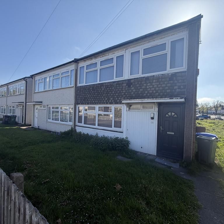3 bedroom terraced house to rent - Photo 1