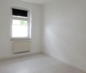 Schöne 2-Raum-Wohnung in Zwickau inkl. Küche und PKW-Stellplatz - Foto 1