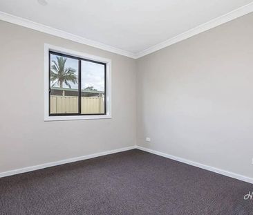 Modern & Convenient 2-Bedroom flat - Photo 2