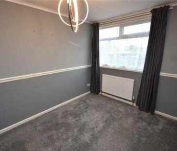 3 bedroom terraced house to rent - Photo 6