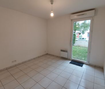 T2 NON MEUBLÉ AVEC PARKING PRIVATIF ET JARDIN - Photo 2
