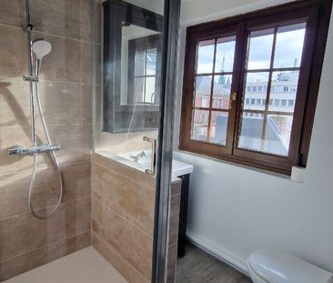 Location Appartement 2 pièces 49m² ROUEN 76000 - Photo 3
