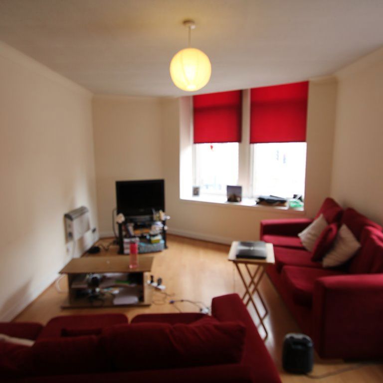 Dundee, Dundee - Photo 1