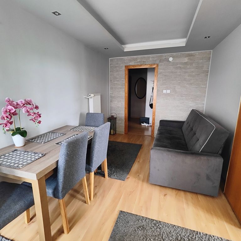 3 pokoje z balkonem – ścisłe centrum - Zdjęcie 1