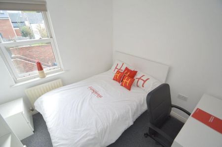 3 bedroom apartment to rent - Photo 4