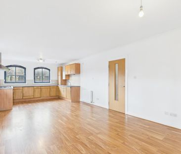 2 bedroom flat to rent - Photo 6