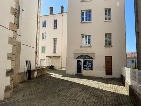 Location Appartement 2 pièces 38m² AUBENAS 07200 - Photo 5