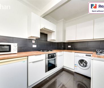 4 bedroom semi-detached house to rent - Photo 3