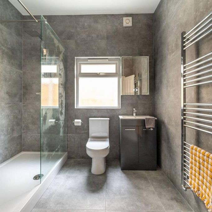 4 bedroom terraced house to rent - Photo 1