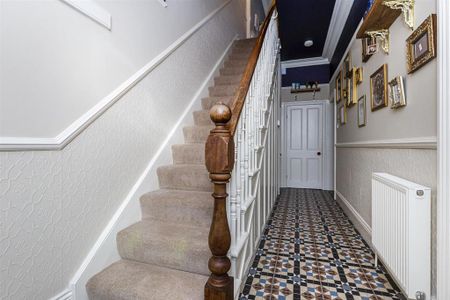 3 bedroom terraced house to rent - Photo 4