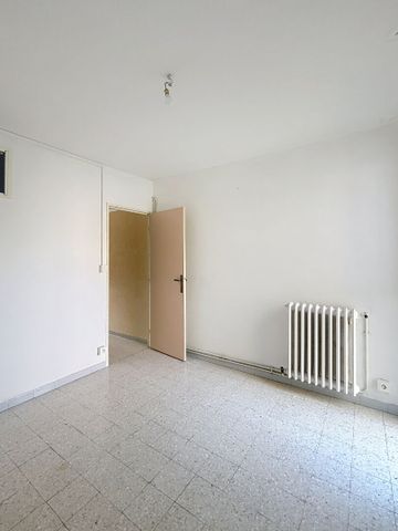 Apartment - Photo 2