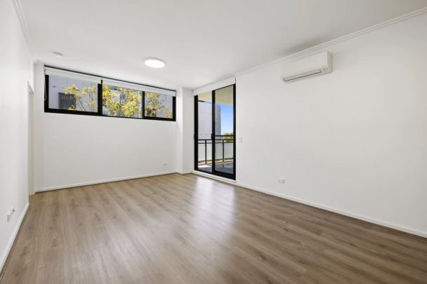 ModernApartment with Leafy Outlook in Prime Asquith Location - Photo 1