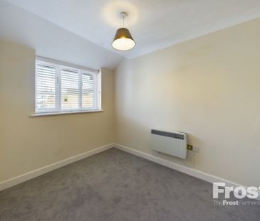 Parkgate, Windsor Lane, Burnham,SL1 - Photo 6