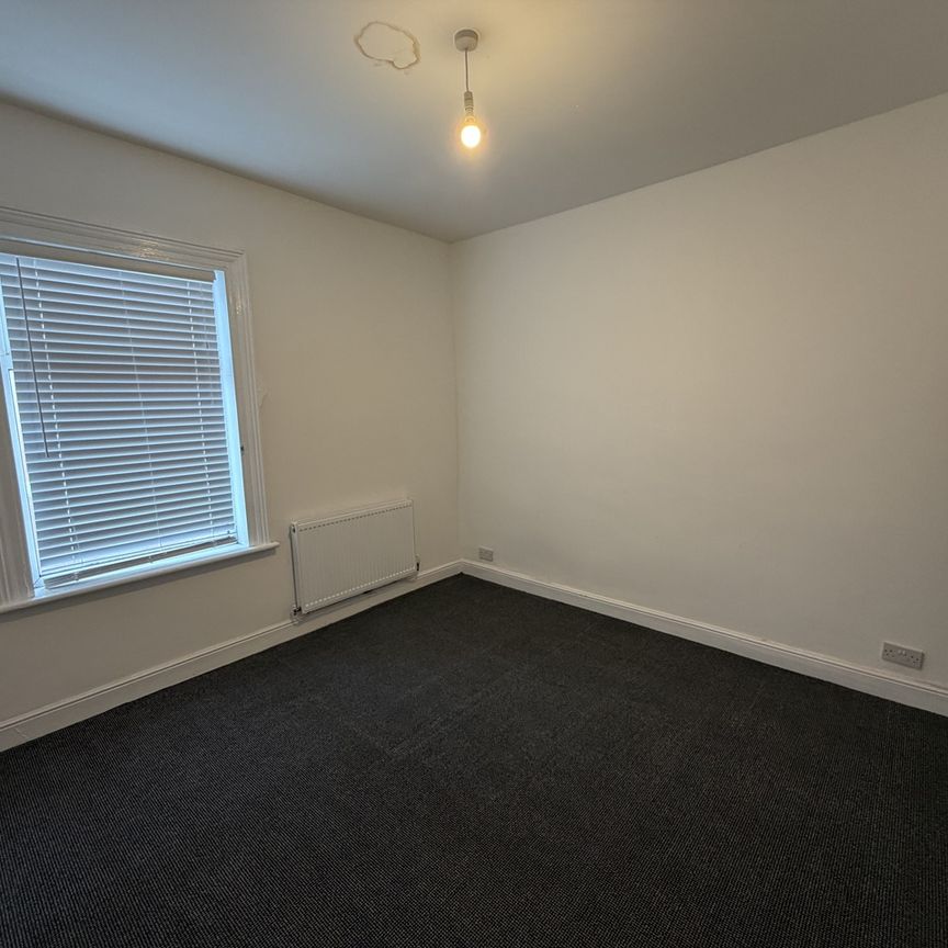 2 Bed Terraced House, Cobden St, M9 - Photo 1