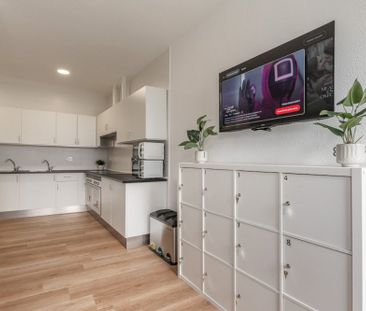 Cozy room in the center of Madrid - Photo 3