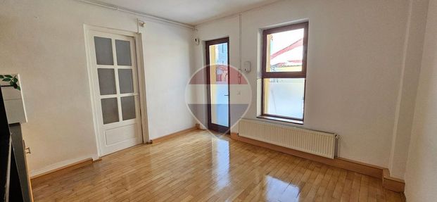 Casa de inchiriat in Andrei Muresanu, str. Anatol France - Fotografie 1