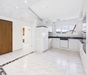5,5-Zimmer-Maisonette mit Cheminée in Schübelbach mieten - Photo 4