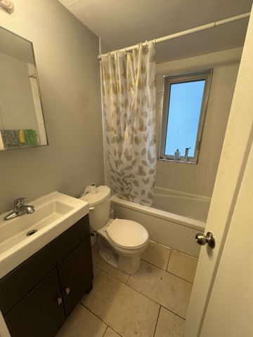 181 Henderson - Photo 4