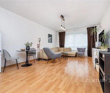 Prostorný byt 2+kk s východní orientací lodžií, komorou a parkovací... - Photo 5