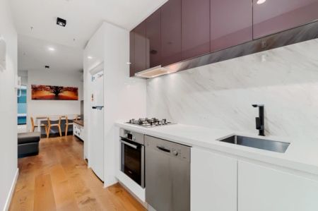 2 Bed, 1 Bath - Photo 5