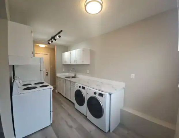 Free Half Month - September! | 9570 163 Street Northwest, Edmonton - Photo 1