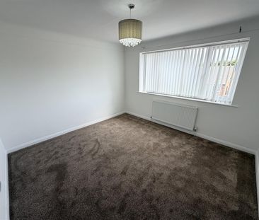 Kenilworth Drive, Wirral - Photo 3