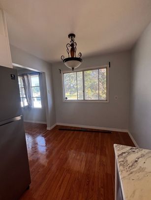 For Lease - 1458 Queen's Boulevard, Kitchener, Ontario - Photo 1