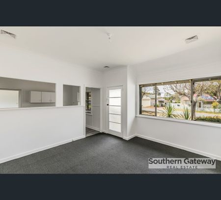 46 Clint Way, Calista, WA 6167 - Photo 2