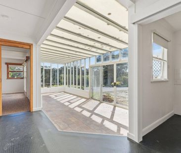 Spacious Family Living - Photo 3