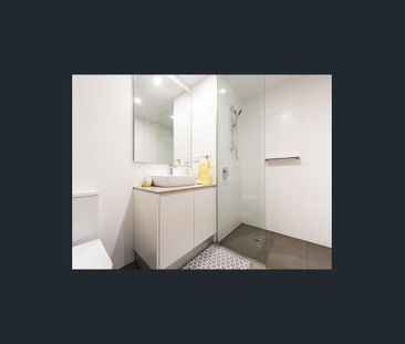 20th-Floor Living with Breathtaking City Views - Photo 4