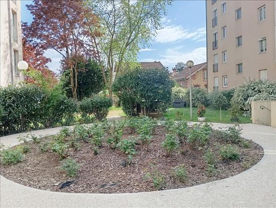 2 pièces - Meublé - 49 m² - RDC - Colocation non autorisée - Photo 1