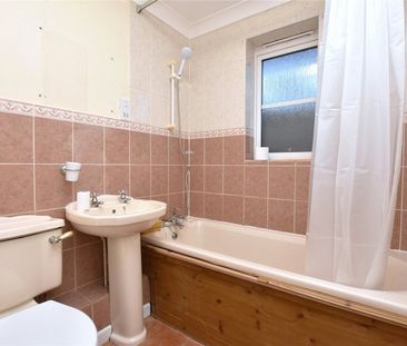 Lewis Crescent, Exeter, Devon, EX2 - Photo 6