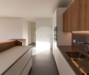 LUMINOSO 4.5 LOCALI CON GRANDE TERRAZZA E VISTA APERTA - Foto 4