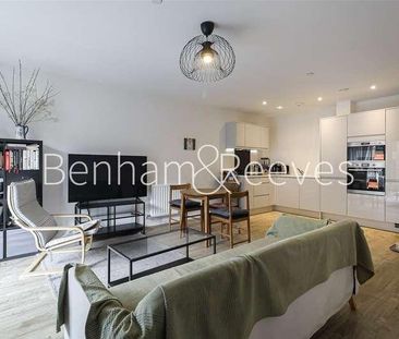 Chismon House, Vousden Grove, London, SE28 - Photo 3