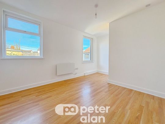 Broadway, Splott, Cardiff - Photo 1