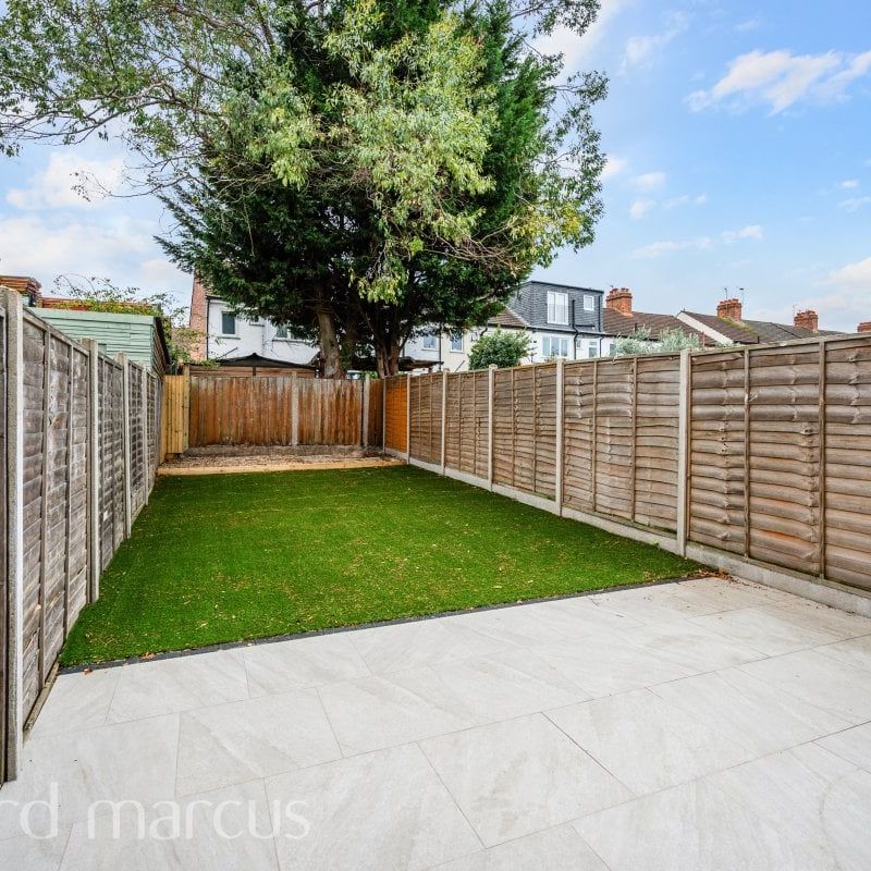 Sorrento Road, SUTTON - Photo 1