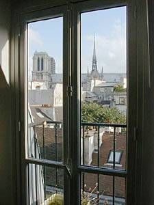 Logement à Paris, Location meublée - Photo 1