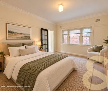 Spacious Art Deco Apartment in Prime Kensington Location - Photo 2