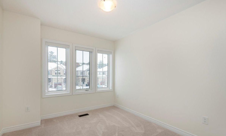 For Lease - 60 Greenwood Drive, Essa, Ontario - Photo 5