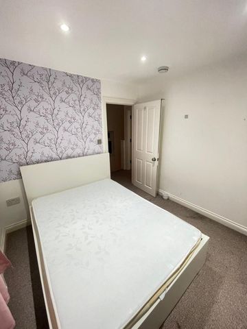 Room in a Shared Flat, Romeyn Road, SW16 - Photo 2