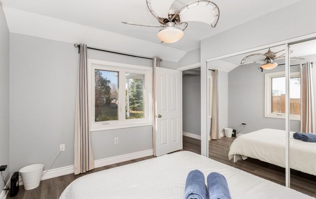 For Lease - 18 1/2 Lakeshore Drive, Hamilton, Ontario - Photo 1